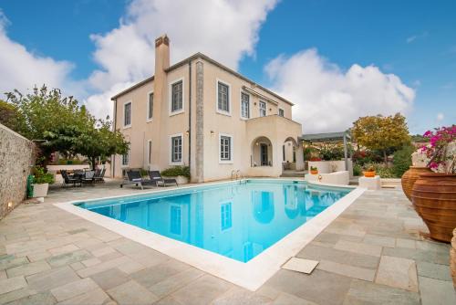 Villa 1853-Upper floor