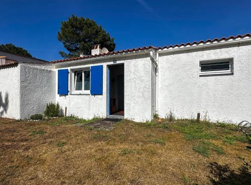 Villa 3 pièces à 100m de la mer avec patio et parking - FR-1-705-37