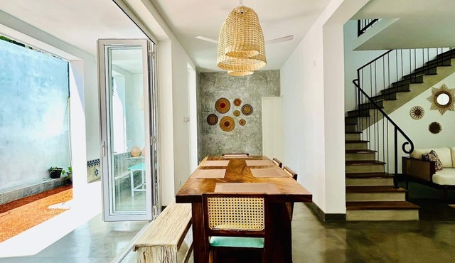 Villa 316, Beach‑Vibe Urban Villa – Entire House Spacious Boho Sri Lanka Getaway