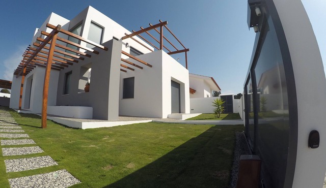 Villa, 4 bedrooms, 3 km from beach
