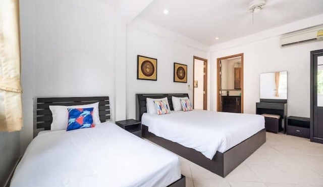 Villa 53 Wongamat 4BR, 300M from The beach