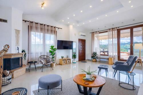 Villa Acropolis Serres With Parking Next to Center