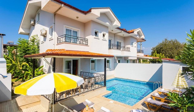 Villa Ada 2 - Eight Bedroom Villa, Sleeps 16
