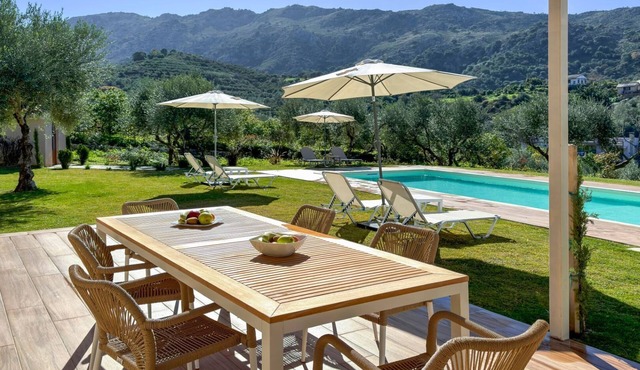 Villa Adam