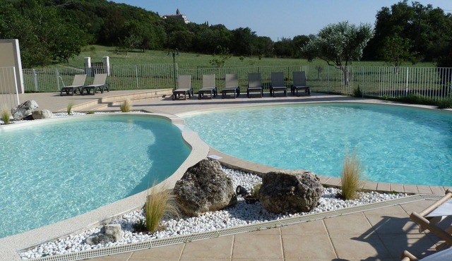 Villa Adhémar Gîte L'olivier Avec Piscine