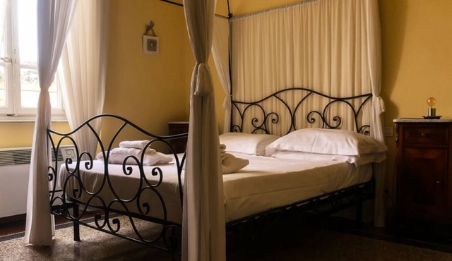 Villa Agnese, charming historic villa overlooking the walls of Lucca