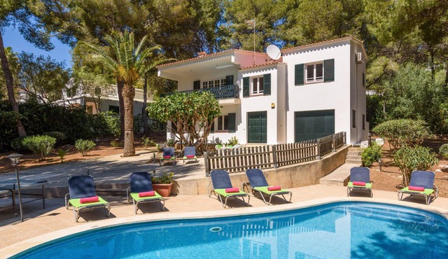Villa Alessandra by Villa Plus