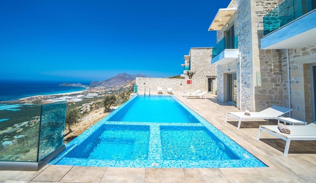 Villa Alkinoos | Luxury villa with amazing seaview close to Falassarna