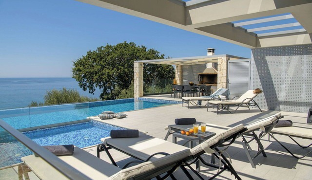 Villa Alkyoni-Villa with pool and sea views, Corfu