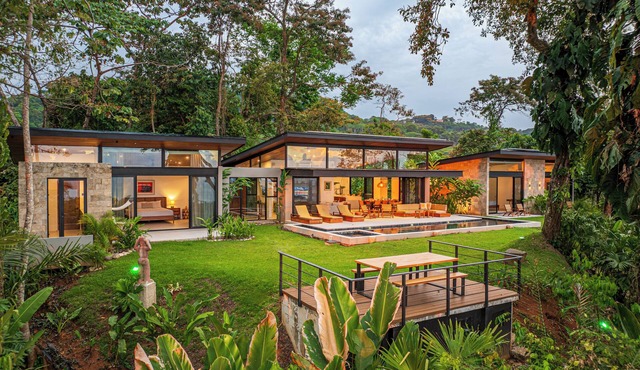 Villa Altamar Private Tropical Villa Minutes from the Beach