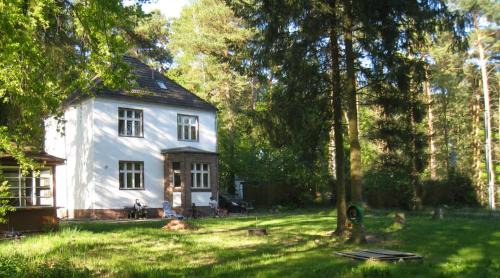VILLA AM SEE - nähe Berlin