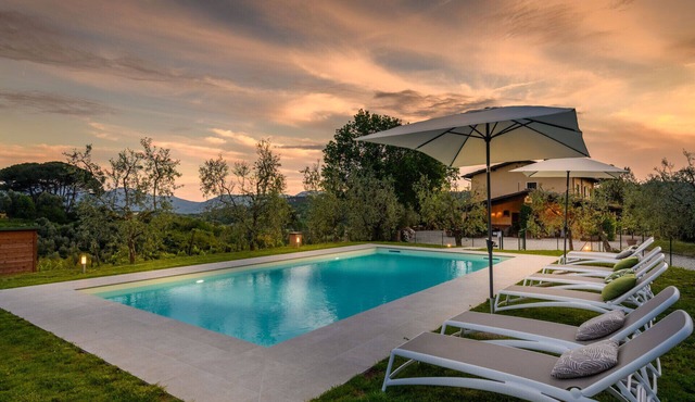 Villa Amore, a Romantic Hilltop Farmhouse in Lucca