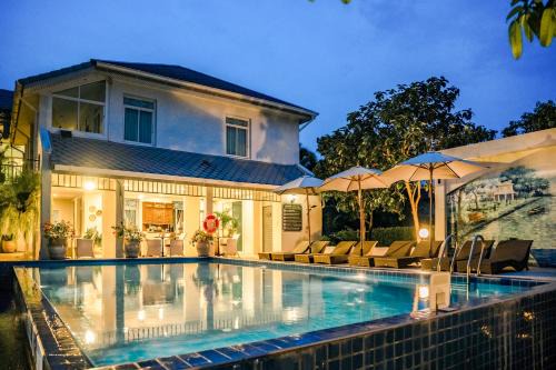 Villa Amphawa