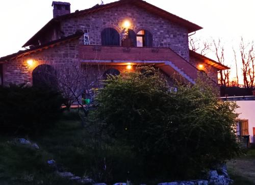 Villa Amrita Janani-Yoga e lifestyle tra Gubbio e Assisi