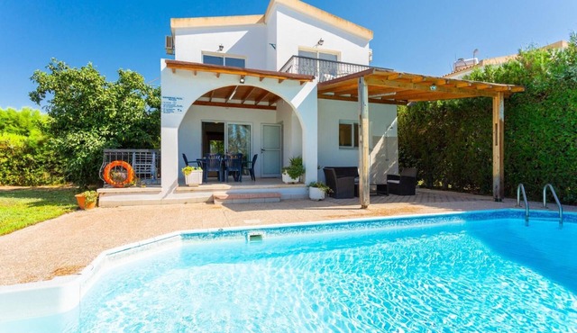 Villa Andreas - Two Bedroom Villa, Sleeps 6