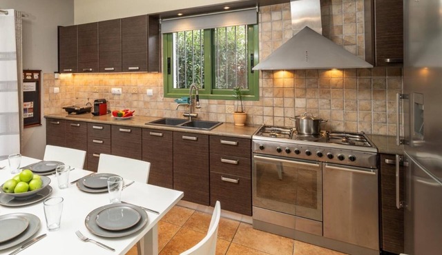 Villa 'Andreas' with Sea View, Wi-Fi and Air Conditioning