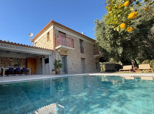 Villa Anthousa luxury villas and suites