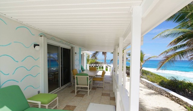 Villa Aqua, beach & ocean front