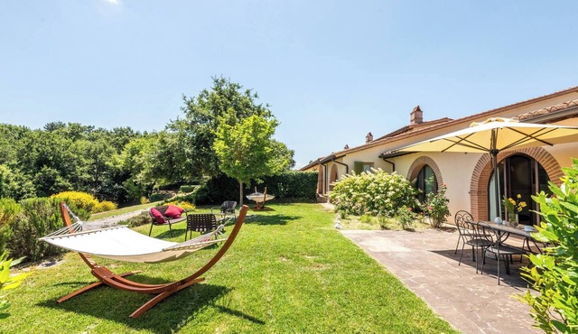 Villa Aquila-Cignella Resort Acommodation Tuscany