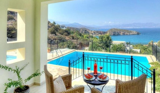 Villa Ares with private pool and a spectacular seaview 150m from the beach