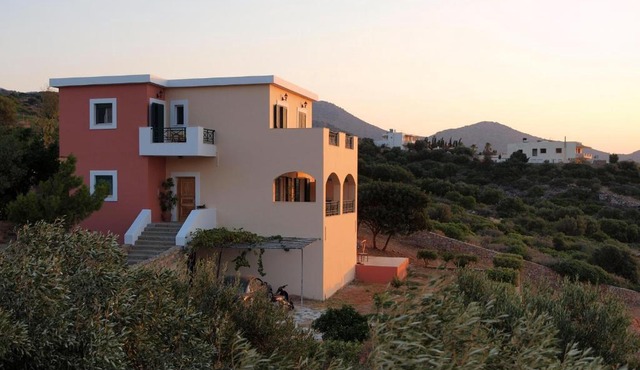Villa Arolithos
