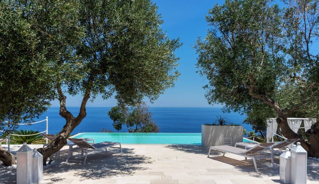 VILLA AROMA