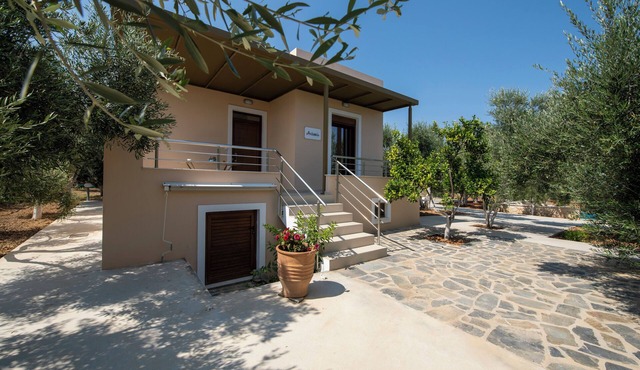 Villa Artemis, a modern, comfortable home surrounded by Cretan nature