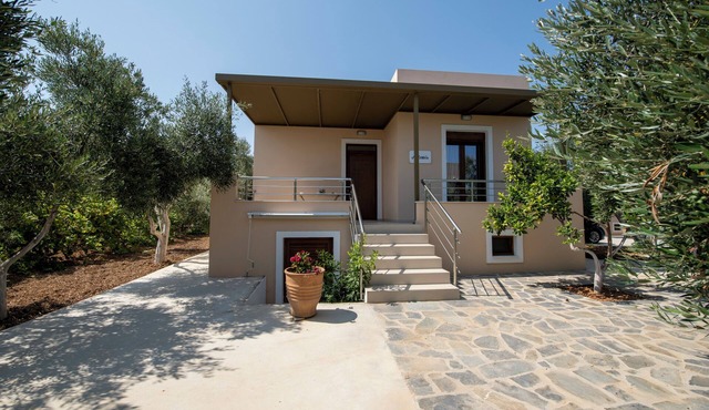 Villa Artemis: newly constructed 2-bedroom villa, ideal for couples