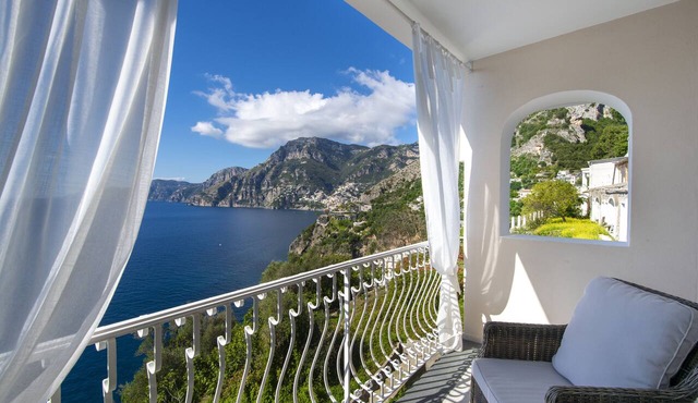 Villa Arzilla 2 with private descent to the sea
