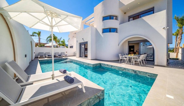 Villa Askim Evelia by Villa Plus