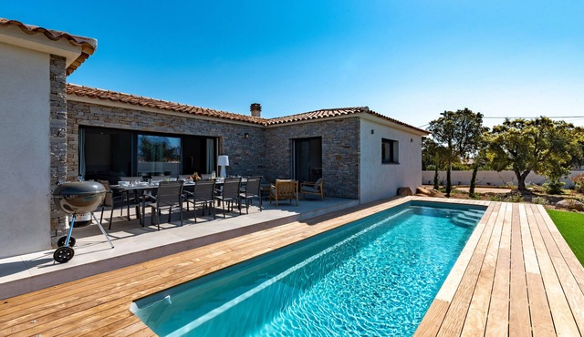 Villa Asphodede - Five Bedroom House, Sleeps 10