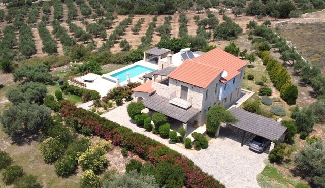 Villa Athene-modern stone villa with sea views, close to the beach, heated pool