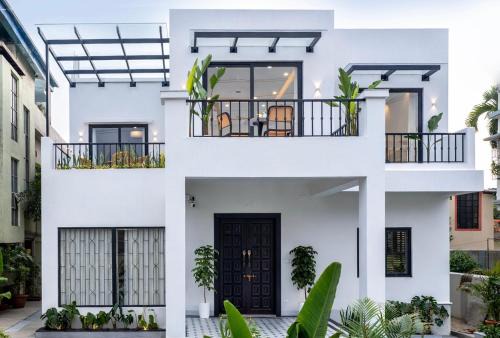 Villa Aura