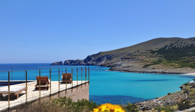 Villa 'Aurea' with Sea View, Private Pool and Wi-Fi
