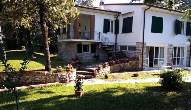 Villa Aurora