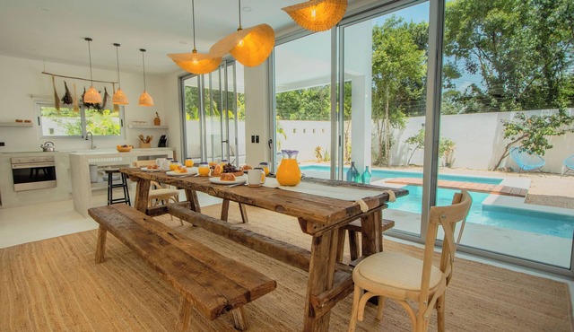 Villa Ave - Spacious and comfortable Villa in Tulum for groups and family.