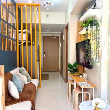 Villa Azora Staycation MOA