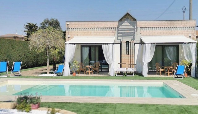 Villa Bacio: An elegant and welcoming two-story villa situated at a short distance from the Adige river, with Free WI-FI.