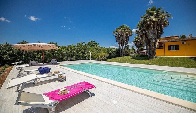 Villa Benedicta: A bright and elegant villa situated in a quiet location, a few minutes from the town center, with Free WI-FI.