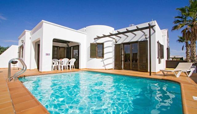 Villa Benjamin - Five Bedroom Villa, Sleeps 10