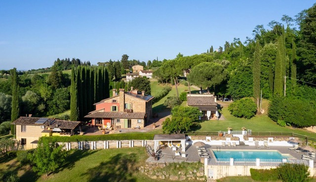 Villa Bernardone - Six Bedroom Villa, Sleeps 14