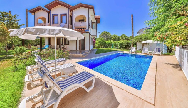 Villa Beste - Four Bedroom Villa, Sleeps 7