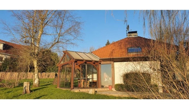 Villa between sea and countryside