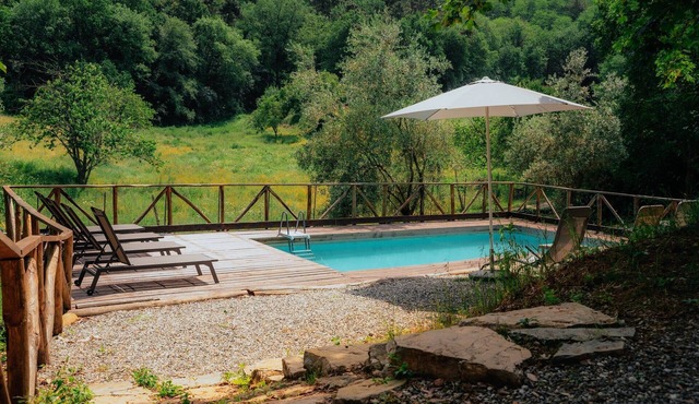 Villa Bianca: charming Tuscany house with pool, terrace, and garden near Lucca
