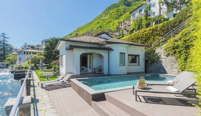 Villa Bianca - Front Lake Pool