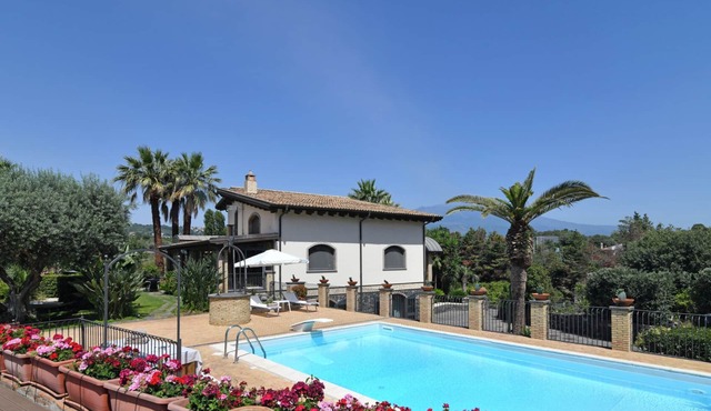 Villa Biddizza 10, Emma Villas