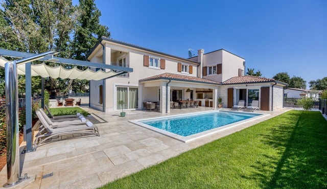 Villa Blagdan Nova Vas