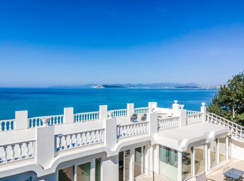 Villa Blanca del mar