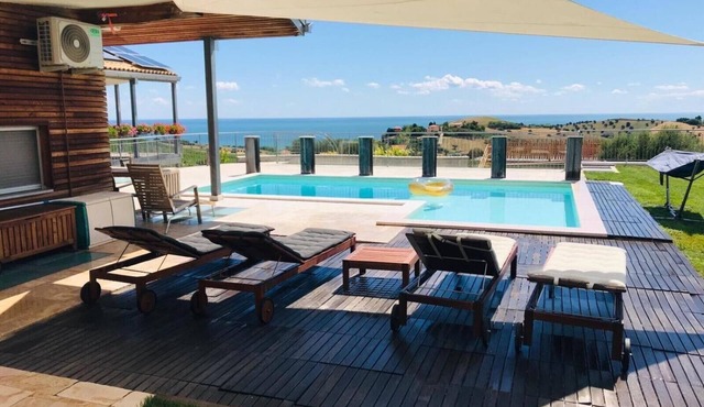 Villa Borsacchio with sea view