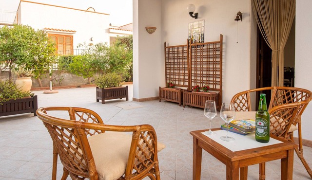 Villa 'Brezza di Limoni' close to the Sea with Terraces & A/C